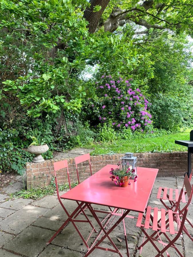Peaceful Cottage With Private Garden 헤일셤 외부 사진
